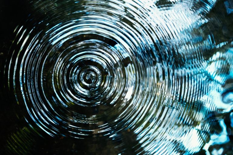 Top,View,Water,Ring,Circle,Reflections,In,Pond