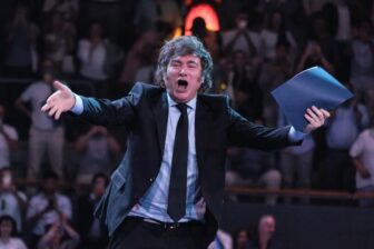 El presidente argentino, Javier Milei, fotografiado en 2025. Con frecuencia llama a los periodistas "criminales". Imagen: Shutterstock